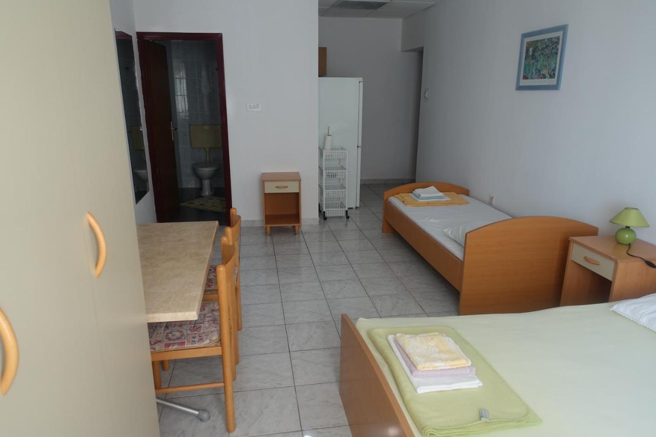 Apartments Galeb 利缇纳 外观 照片